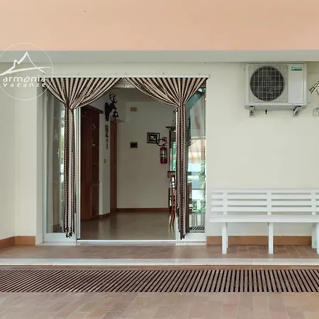 Trilocale Garden 6 Posti Rc24 *