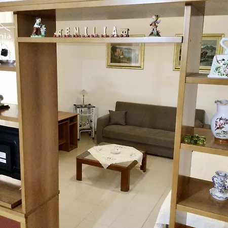 Trilocale Garden 6 Posti Rc24