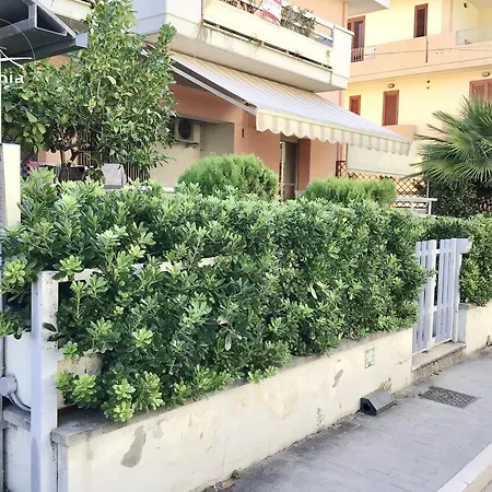 Trilocale Garden 6 Posti Rc24