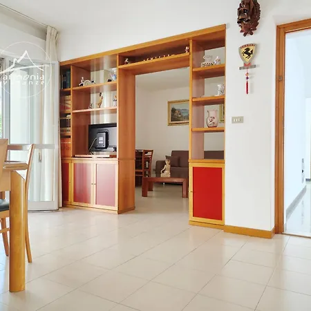 Apartman Trilocale Garden 6 Posti Rc24 *