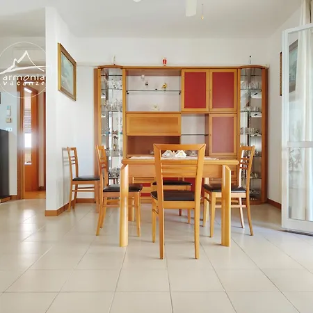 Appartamento Trilocale Garden 6 Posti Rc24