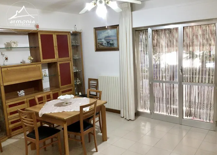 アパート Trilocale Garden 6 Posti Rc24 ロゼート・デッリ・アブルッツィ