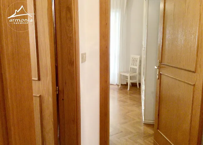 Trilocale Garden 6 Posti Rc24 *