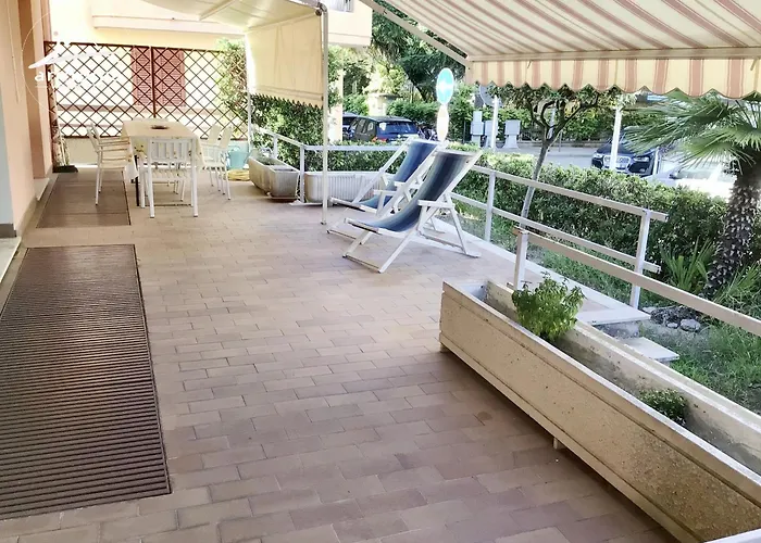 Trilocale Garden 6 Posti Rc24 *