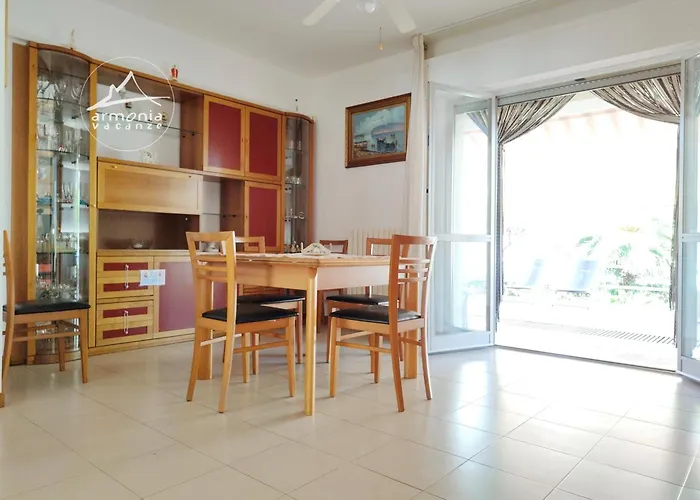 アパート Trilocale Garden 6 Posti Rc24 ロゼート・デッリ・アブルッツィ